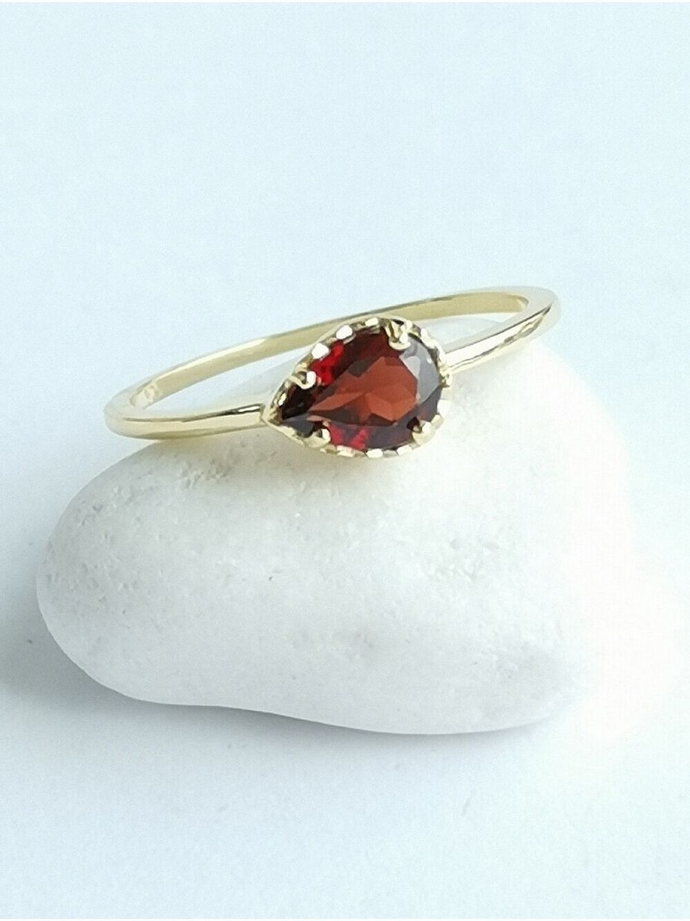 Pearl cut Garnet Ring 14k Gold on Sterling Silver Size 8 🆕